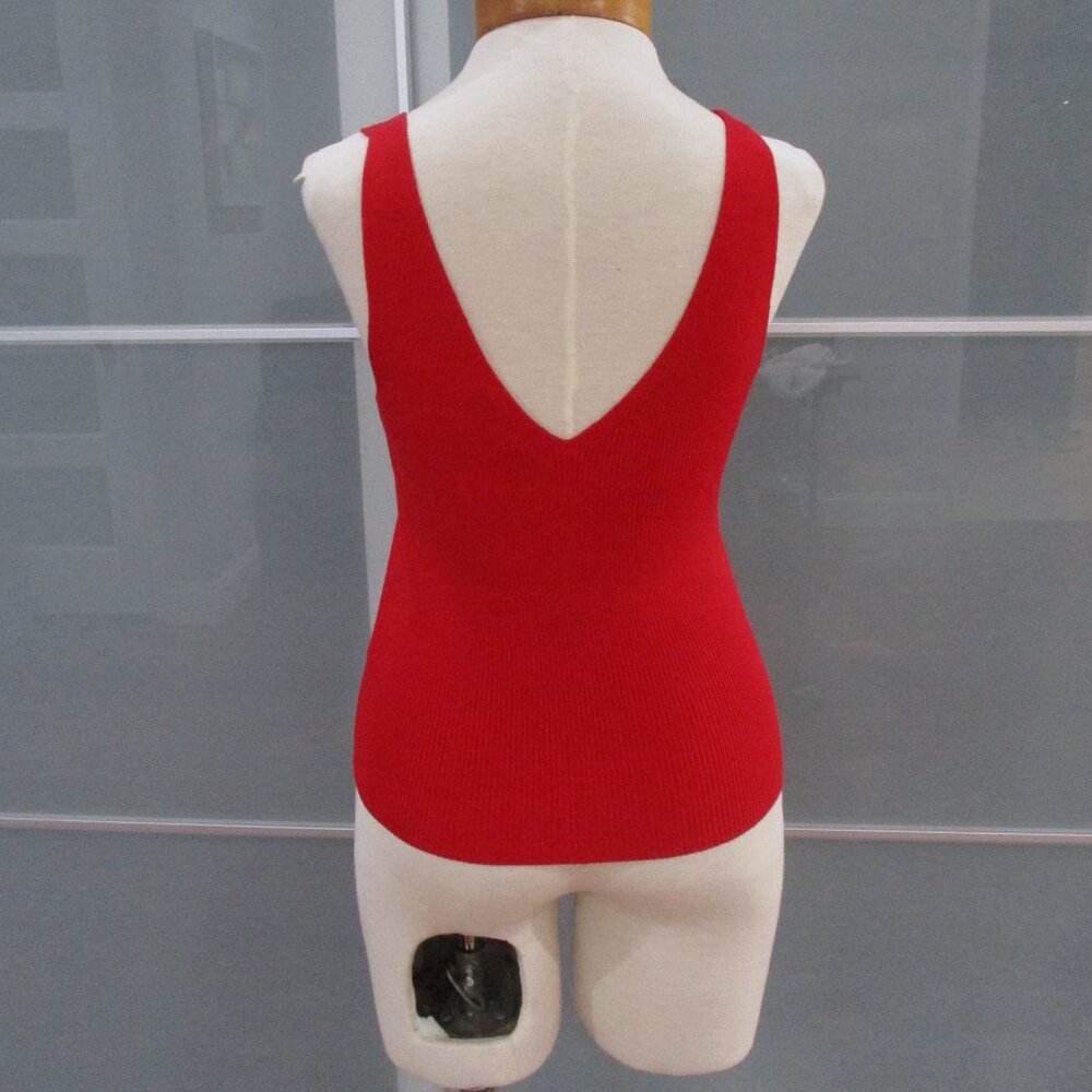Los Angeles Atelier + & Other Stories Red Double V-Neck Tank Top - Picture 3 of 6